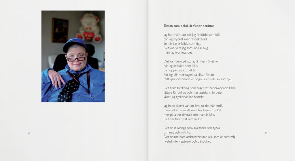 Uppslag ur boken med Tessans berättelse om att också vara Viktor och erfarenheten av könsidentitet, samt ett porträtt av Tessan i blå skjorta, keps och slips.